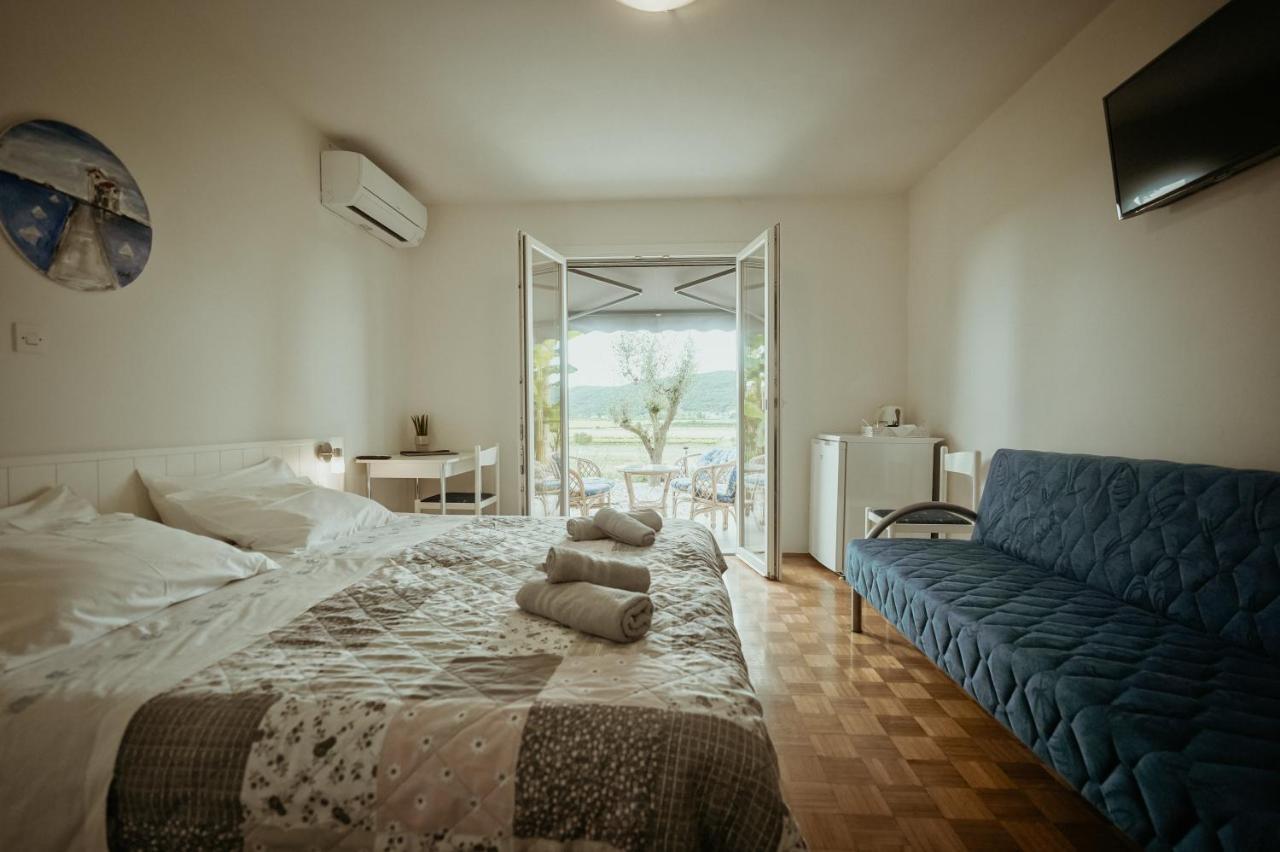 B&B Sobe Lusina Secovlje Exterior photo